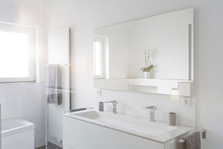 salle de bain dans une maison essentielle